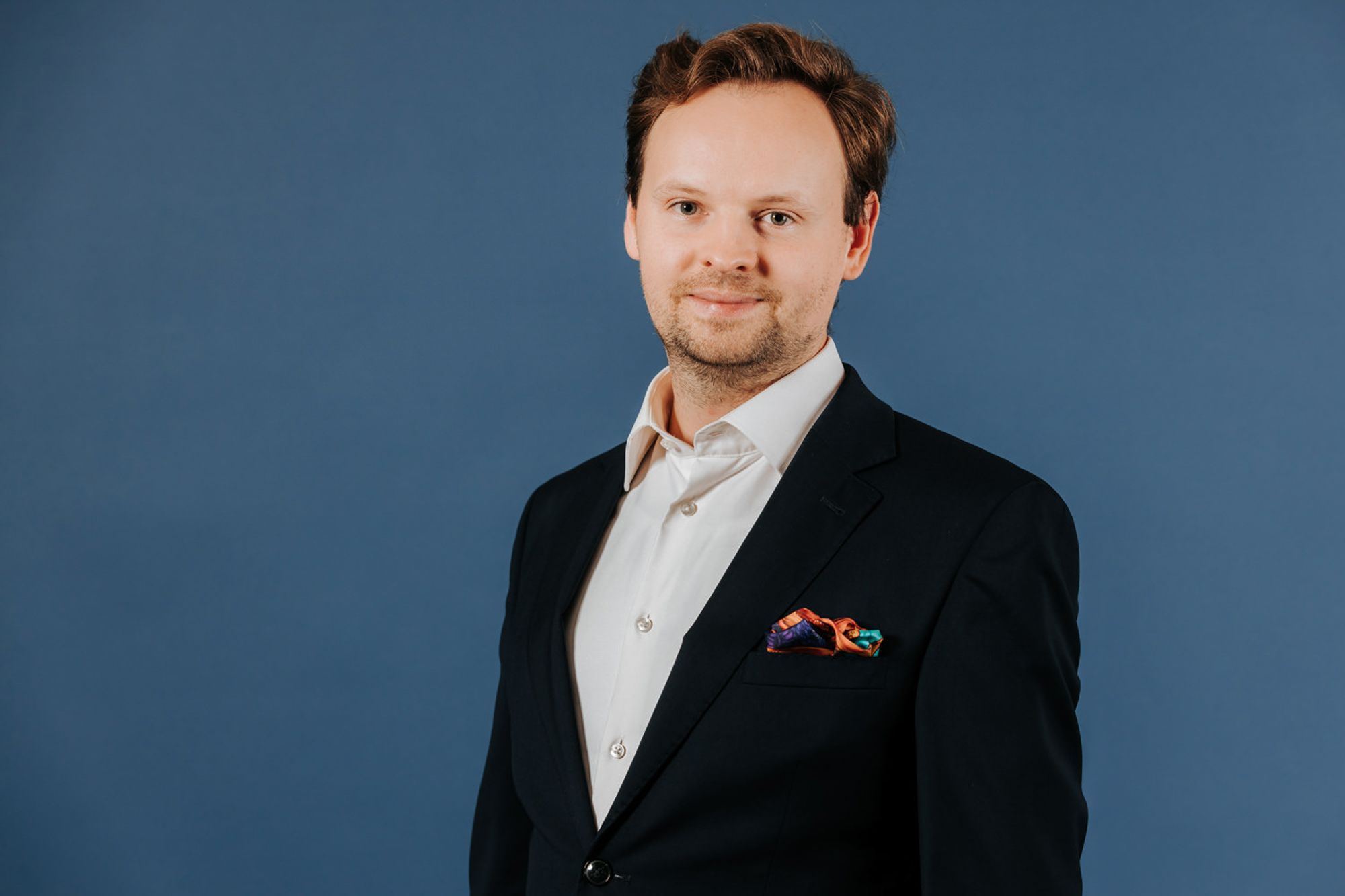 Poznaj Maksymiliana Pietrzaka, Software License Managera w Prime Engineering Poland